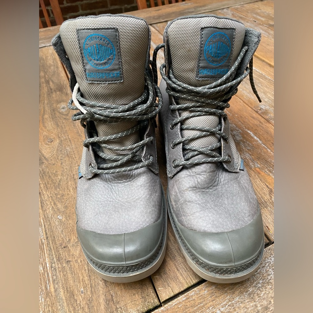 Palladium Work Boots Grey// Women // Women’s 10, Men’s 8.5